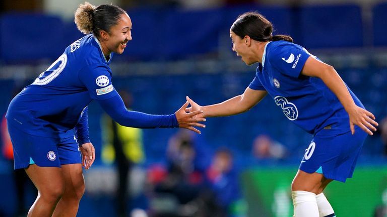 Lauren James and Sam Kerr scored the goals for Chelsea on Thursday evening