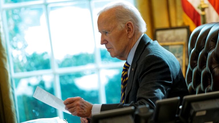 108084996 17365298772025 01 10t172353z 1585831600 rc257cad45bg rtrmadp 0 usa biden