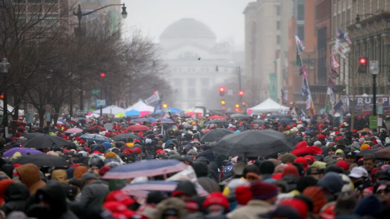 108088763 17373157872025 01 19t190958z 399478109 rc27dcarao8z rtrmadp 0 usa trump inauguration