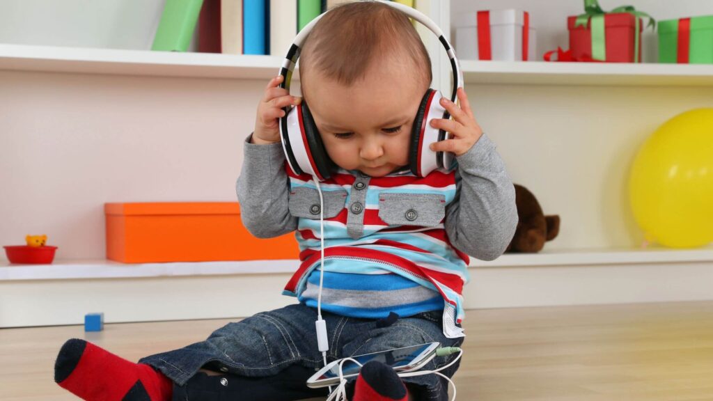 Parenta Music Ideas For 6 12 Months The Best Songs For Your Babys Growth