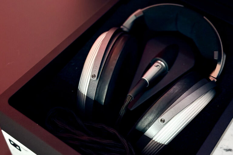 Sennheiser HE 1 horizontal 2